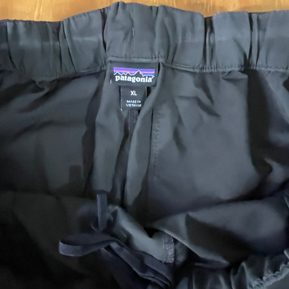 Patagonia Black Drawstring cropped pants